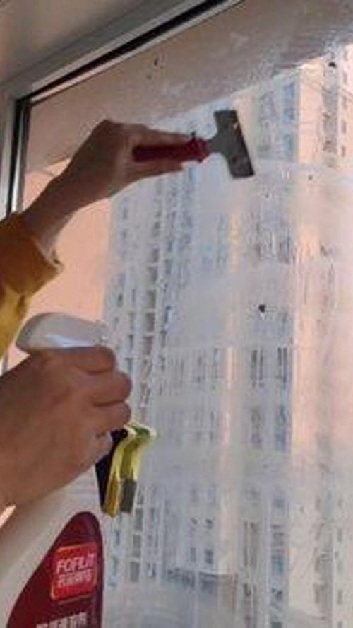 擦玻璃在线视频播放观看,跟随在线视频学习高效清洁方法